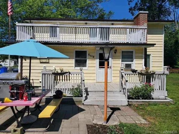 8614 Brennen Rd, Angola, NY 14006