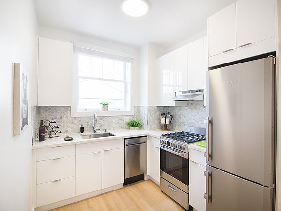 3rd image of 1290 Grove St APT 604