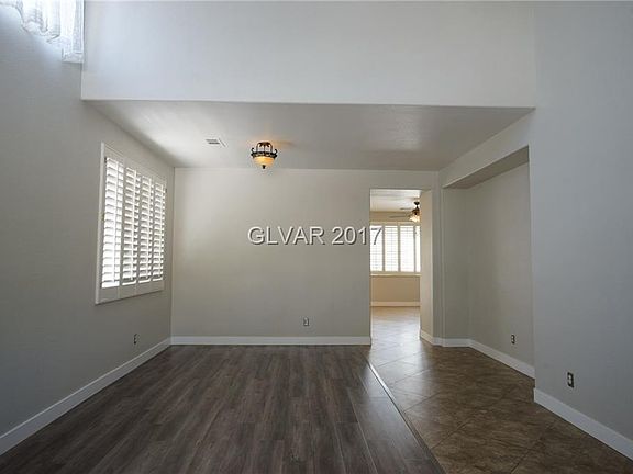 4th image of 10297 Torrey Valley Ct