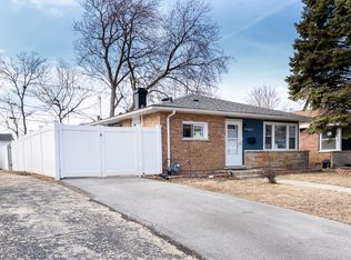 16448 Winchester Ave, Markham, IL
