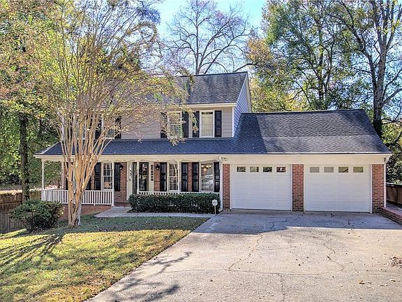 2nd image of 2864 Holly Oaks Dr