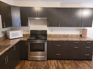 1102 Miller St #E, Washington, IL 61571