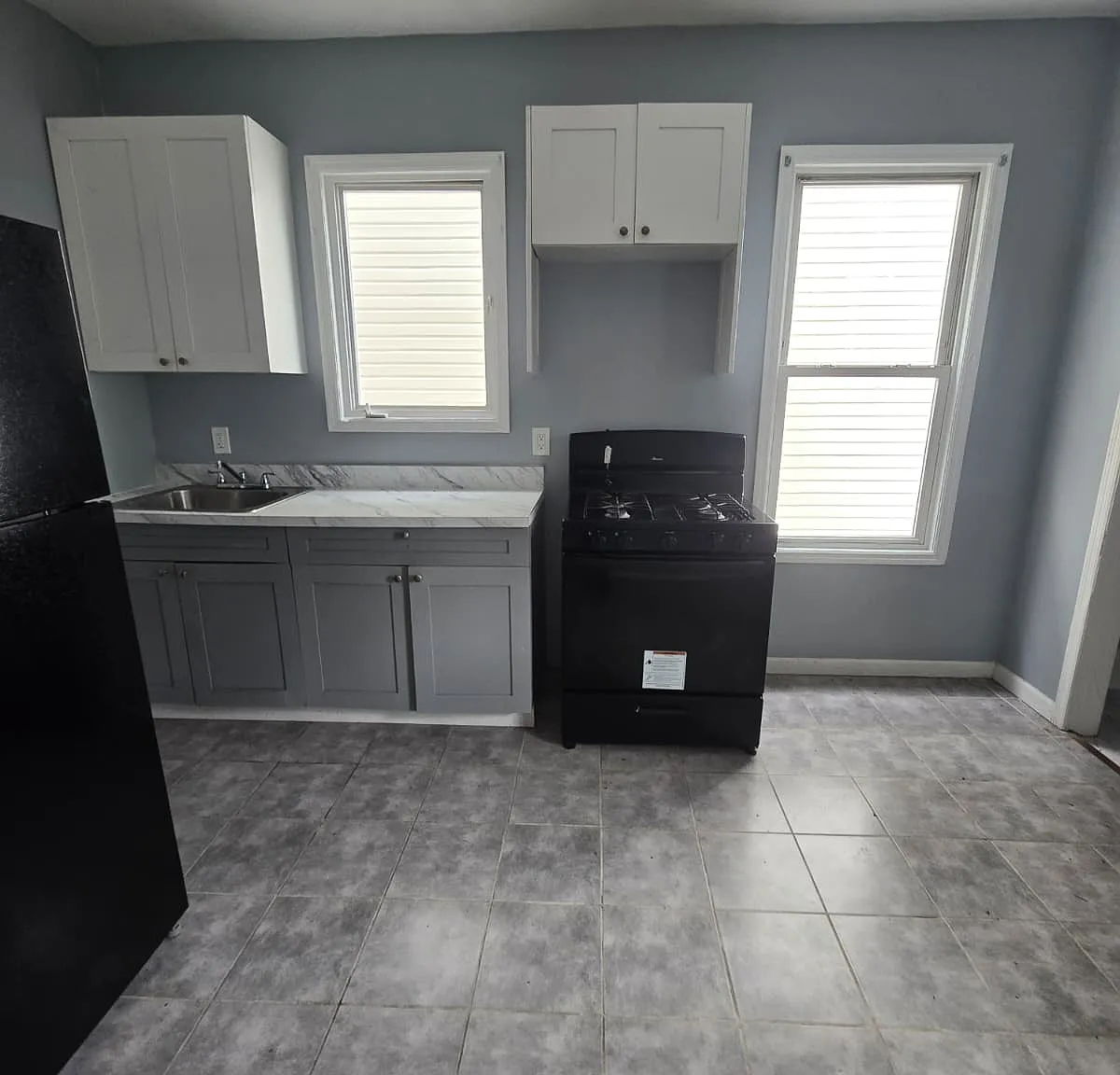 3 bed, $2,200 — Photo 3