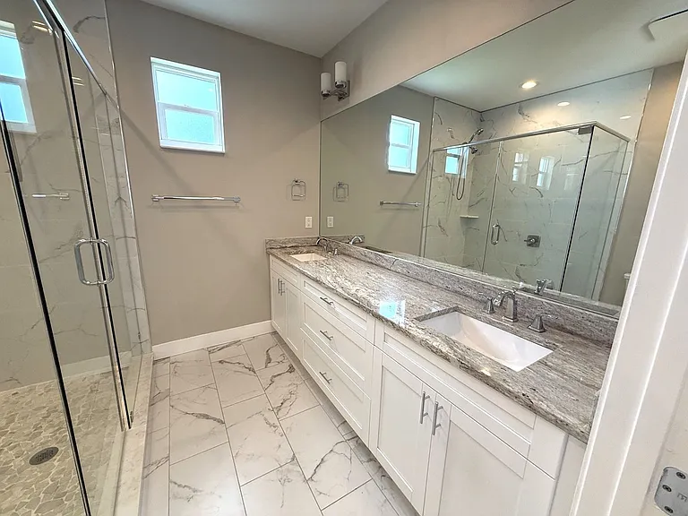 4910 W McElroy Ave #3 — Photo 12