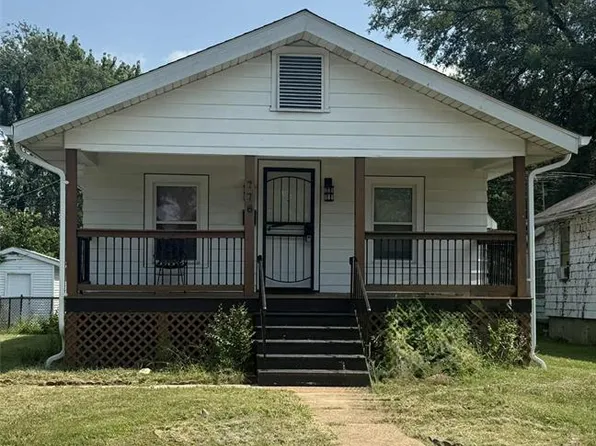 778 N 39th St, East Saint Louis, IL 62205