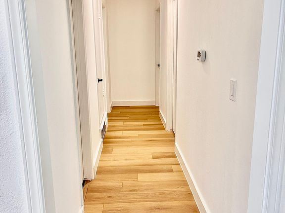 5th image of 2201 Trailridge Dr