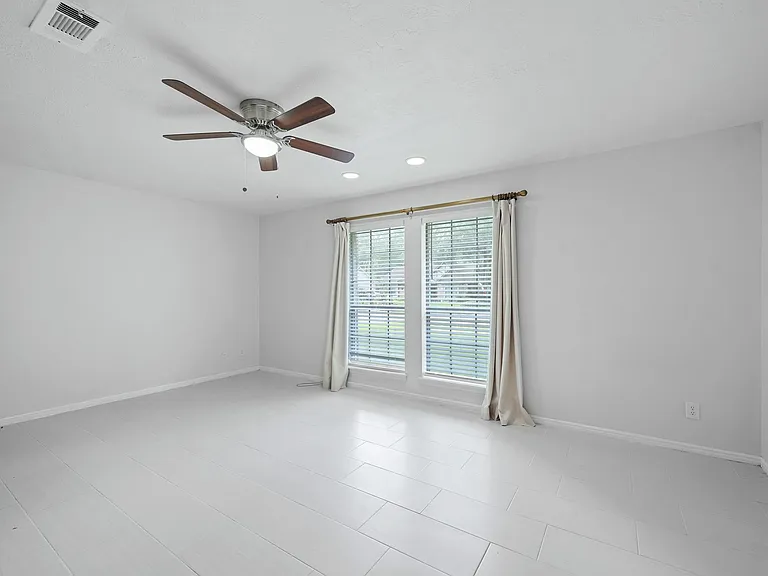 12626 New Kentucky Rd — Photo 16