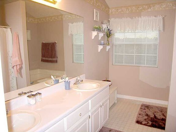 Double Vanity in Master Bath