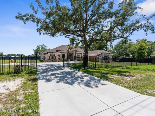 18844 Rogerland Rd, Spring Hill, FL 34610