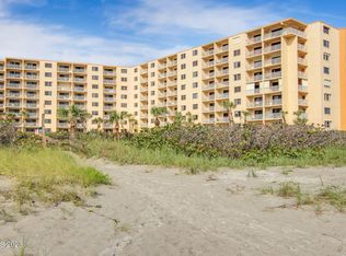 7520 Ridgewood Ave APT 303, Cape Canaveral, FL 32920