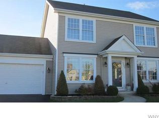 6385 Pincherry Way, Lake View, NY 14085