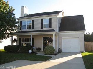 4712 Chestfield Ln, Greensboro, NC 27407