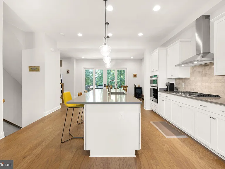 4505 Plateau Dr — Photo 6
