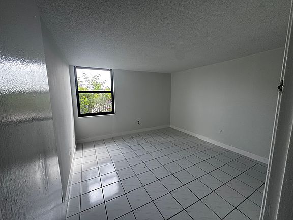 4th image of 6565 W 2nd Ct #204