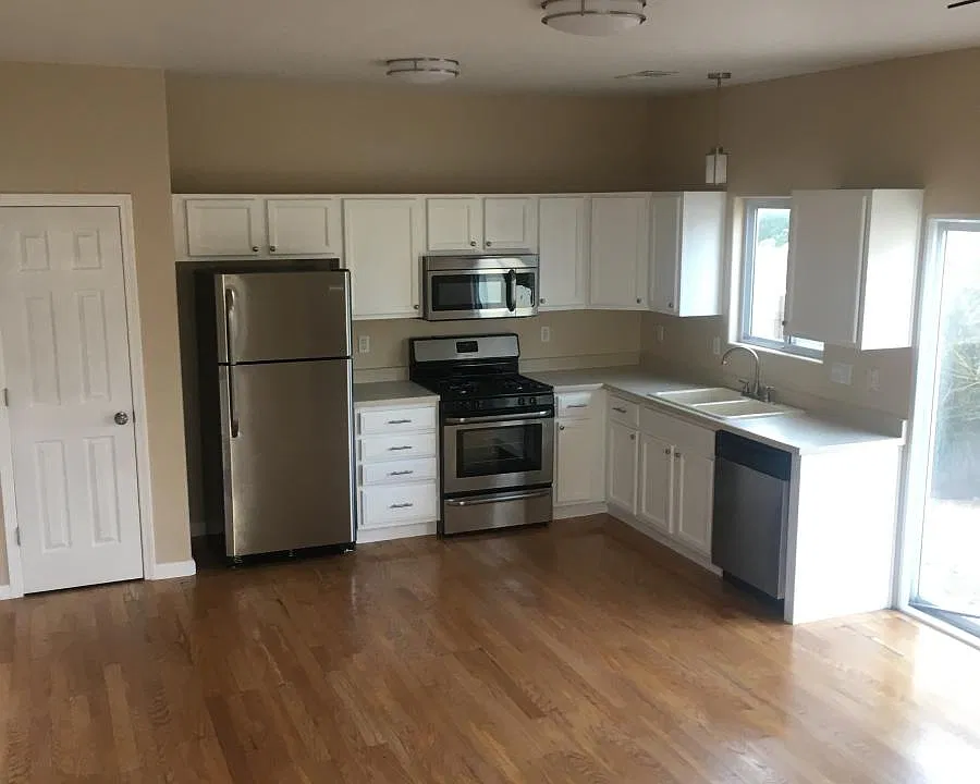 1551 Dorothy Lois Dr NE