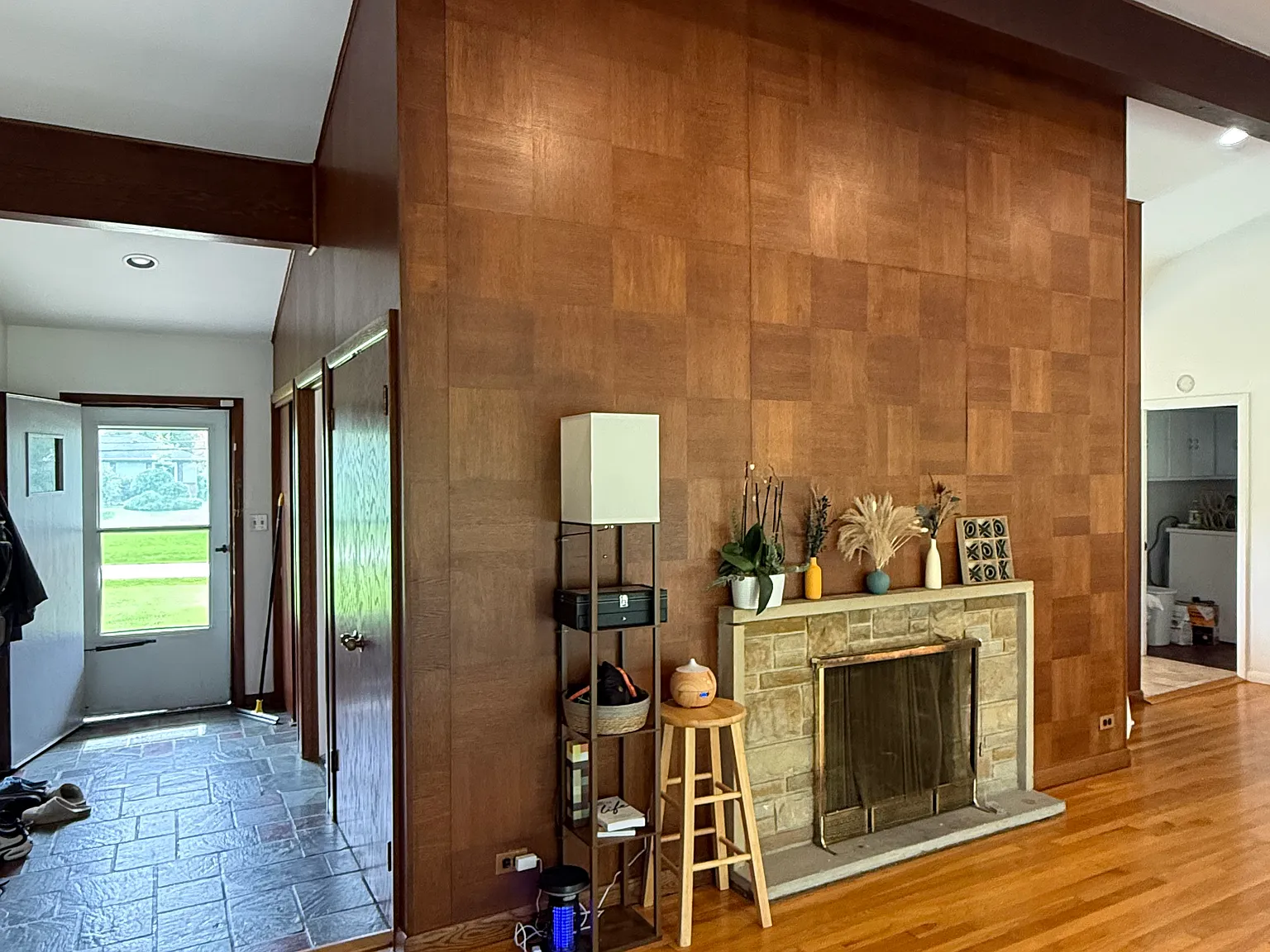 3 bed, 2000 sqft, $2,800 — Photo 4