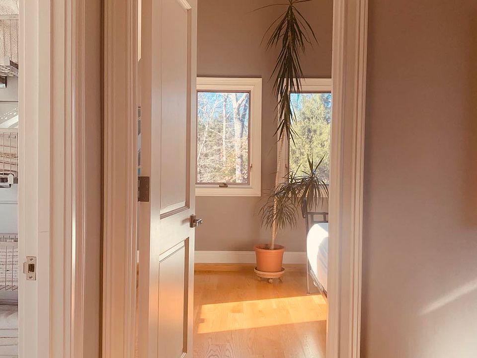 West bedroom
