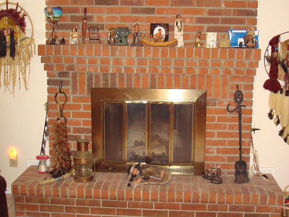 Brick fire place