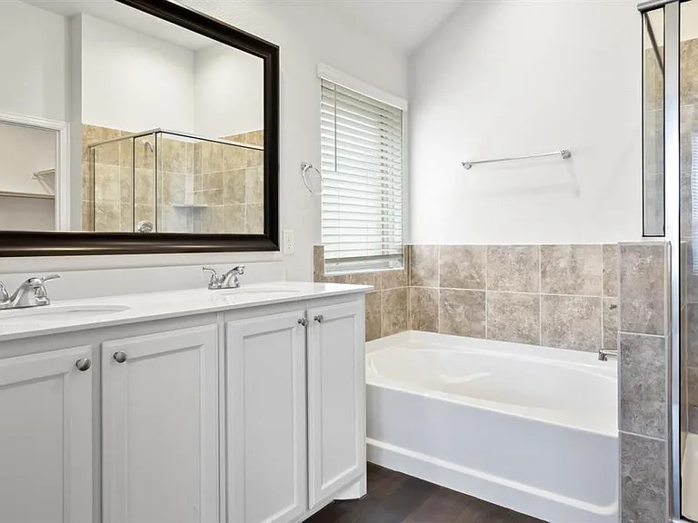 429 Cooper St — Photo 22