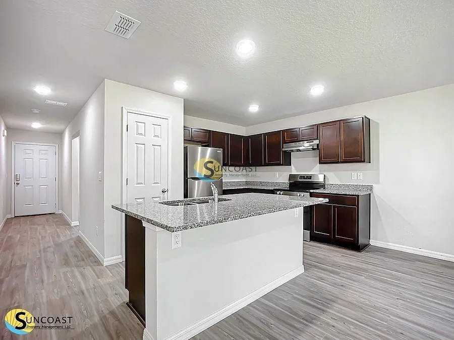 2BR Duplex in Palm Coasts' "B" Section! — Photo 3