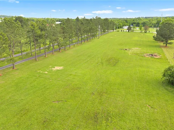N Old Wire Rd, Fayetteville, AR 72703