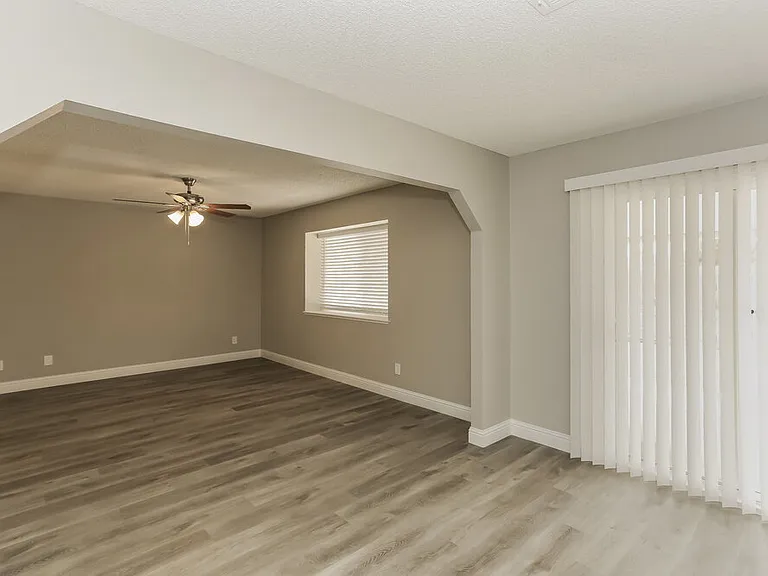 6533 Faith Peak Dr — Photo 9