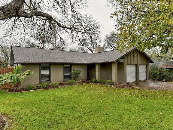2nd image of 7210 Towering Oaks Dr