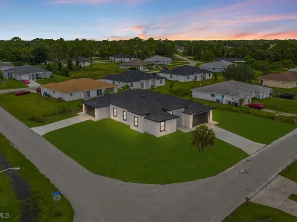 1128/1130 Ivan Ave S, Lehigh Acres, FL 33973
