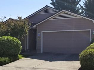 2532 Parkwood Village Ln, Central Pt, OR 97502