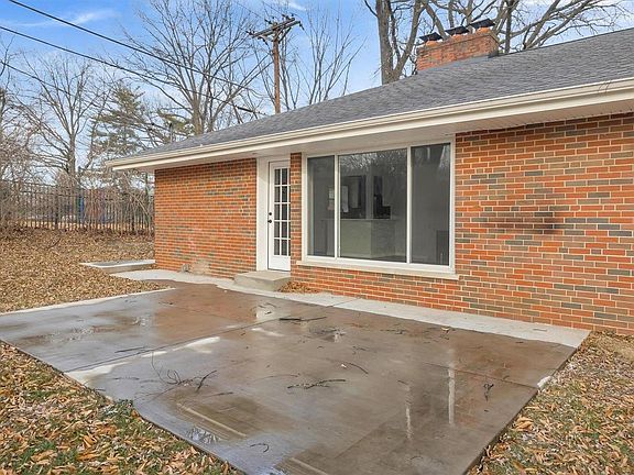 4th image of 1509 Bennett Ave