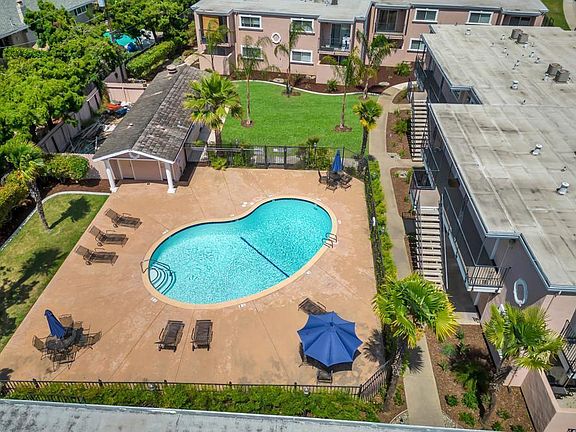 5th image of 7188 S Land Park Dr APT 30