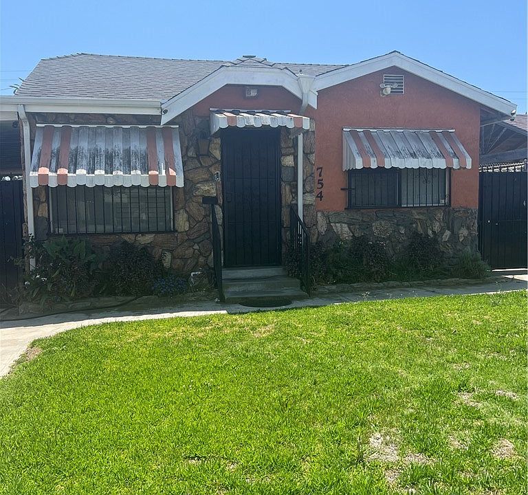 1st image of 754 W 104th Pl