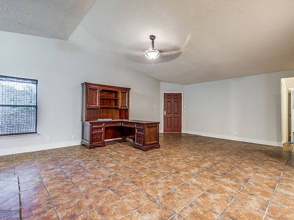 5th image of 1303 Fillmore Dr