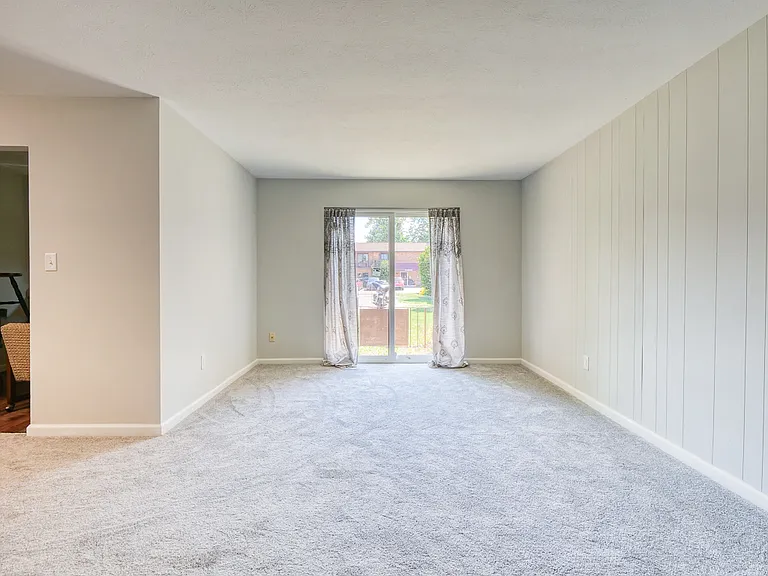 24665 Clareshire Dr #101 — Photo 16