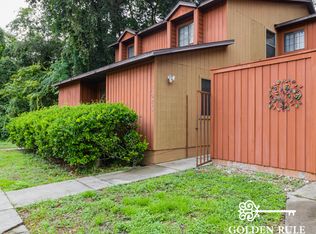 5864 SW 8th Pl, Gainesville, FL 32607