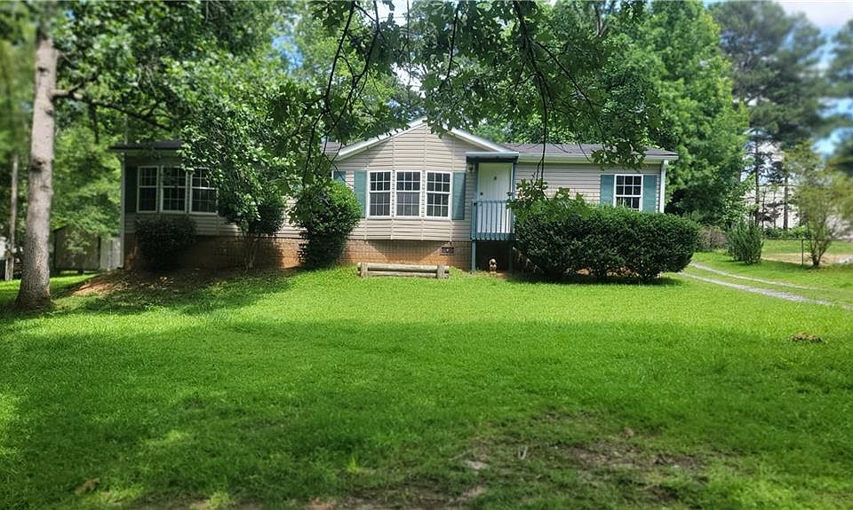 1st image of 174 Luther Cir