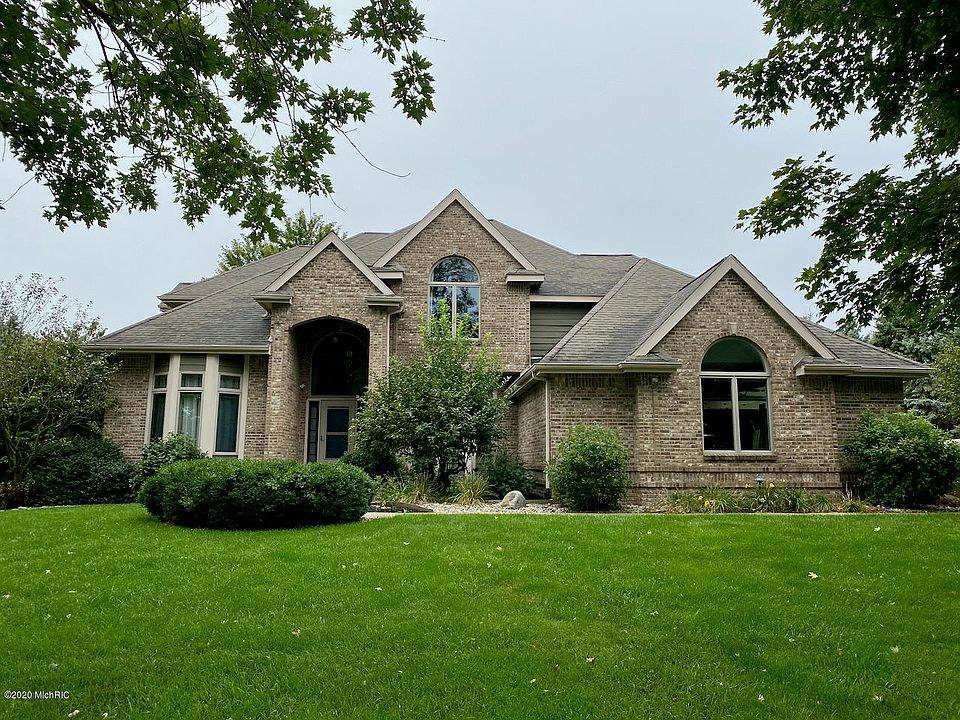 1st image of 2163 Cross Country Dr