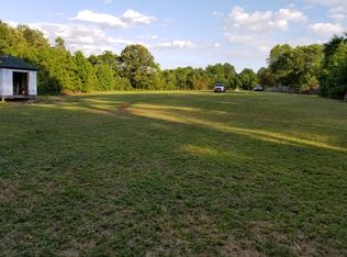 4815 Buena Vista Rd, Saluda, VA 23149