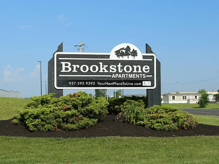 Brookstone Apartments — Photo 1
