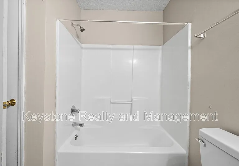1375 Thompsonville Ln #49 — Photo 12
