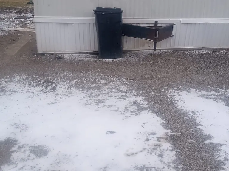 204 E Hegeler Ln #43 — Photo 2