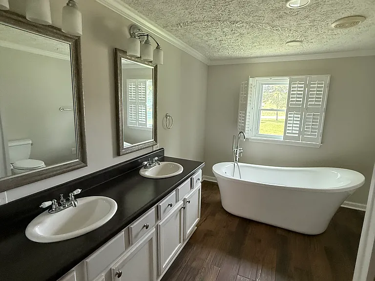 1311 Aycock Rd — Photo 9
