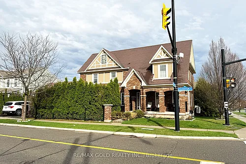 27 Dulverton Dr Photo 1
