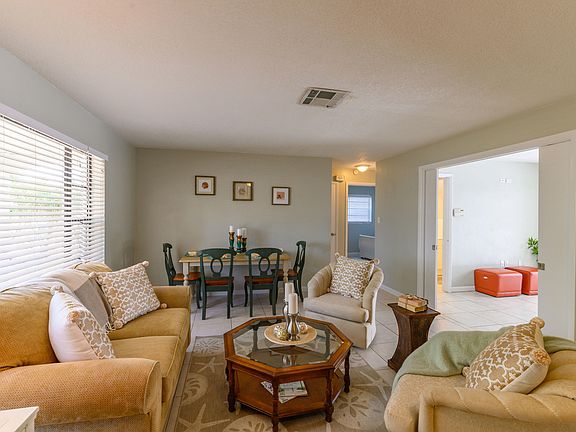 2nd image of 215 Osage Dr