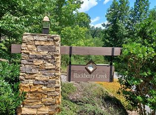 31 Hull Ave, Nebo, NC 28761
