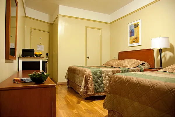 Rented by Easy Rental LLC | media 29