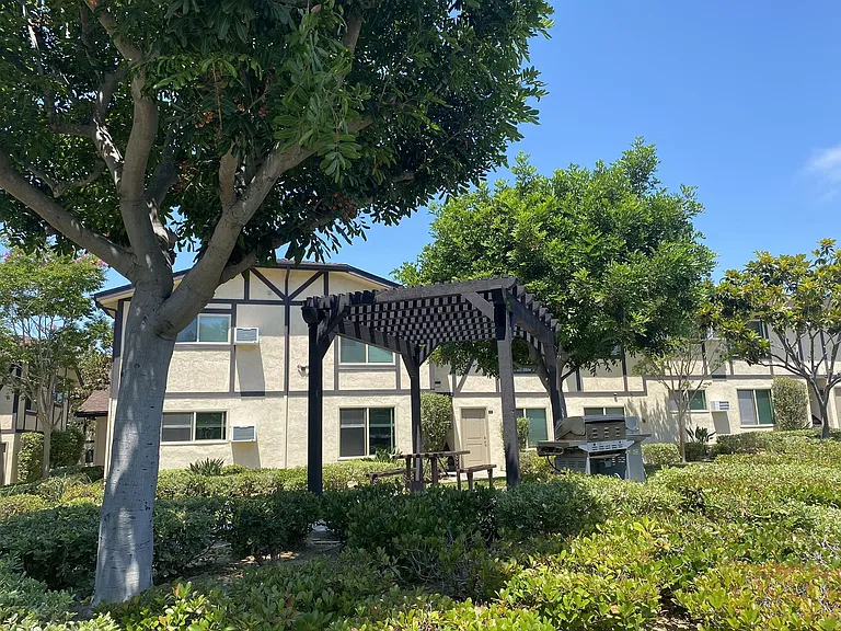 La Jolla Terrace — Photo 7