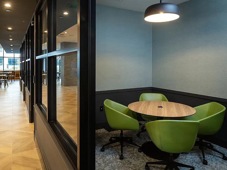 Private work pods