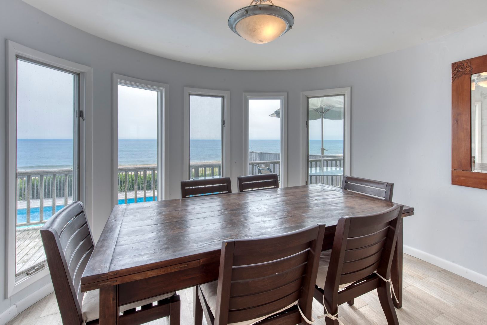  Oceanfront Dining Room
