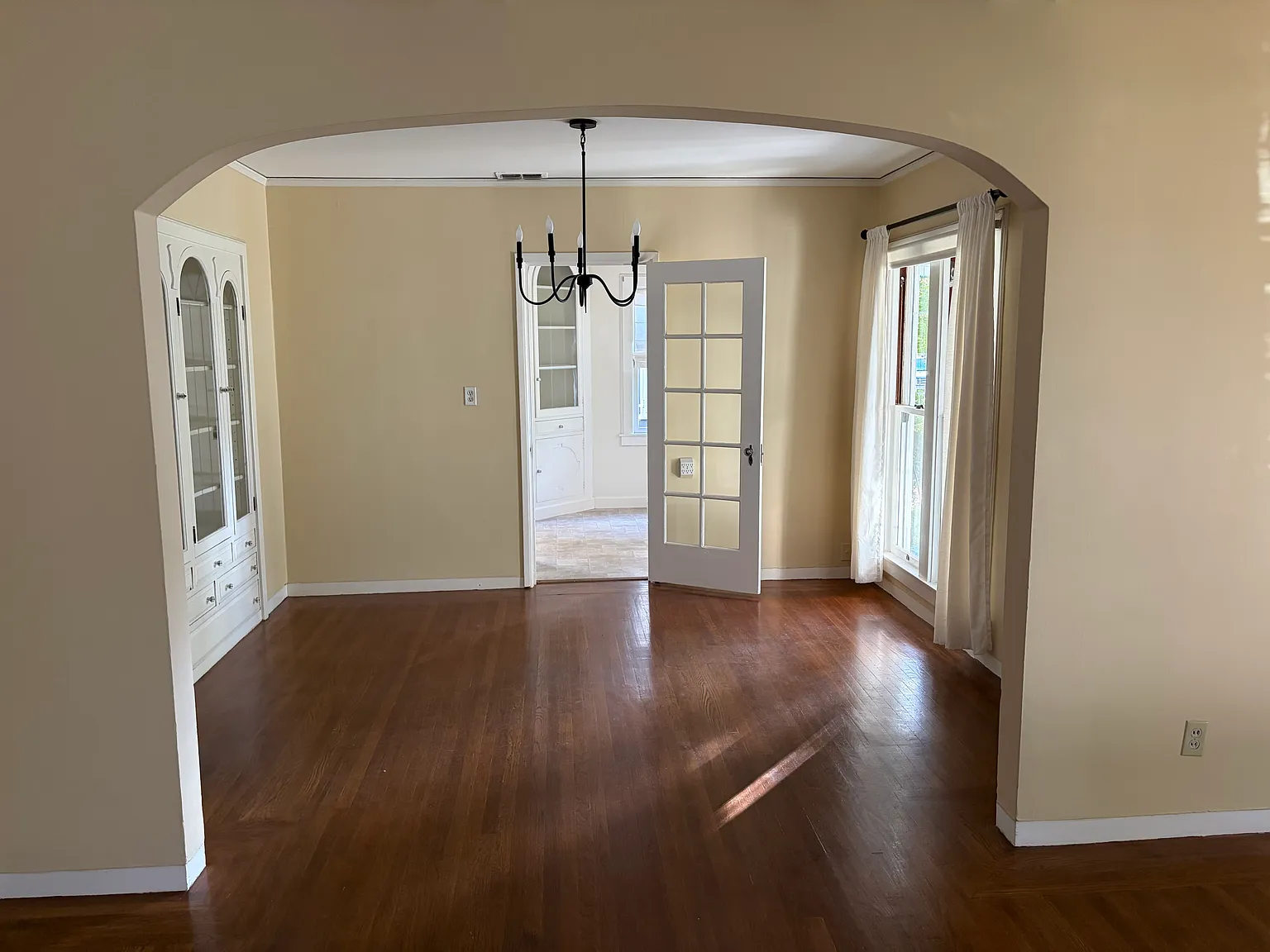 2 bed, 1146 sqft, $2,950 — Photo 2